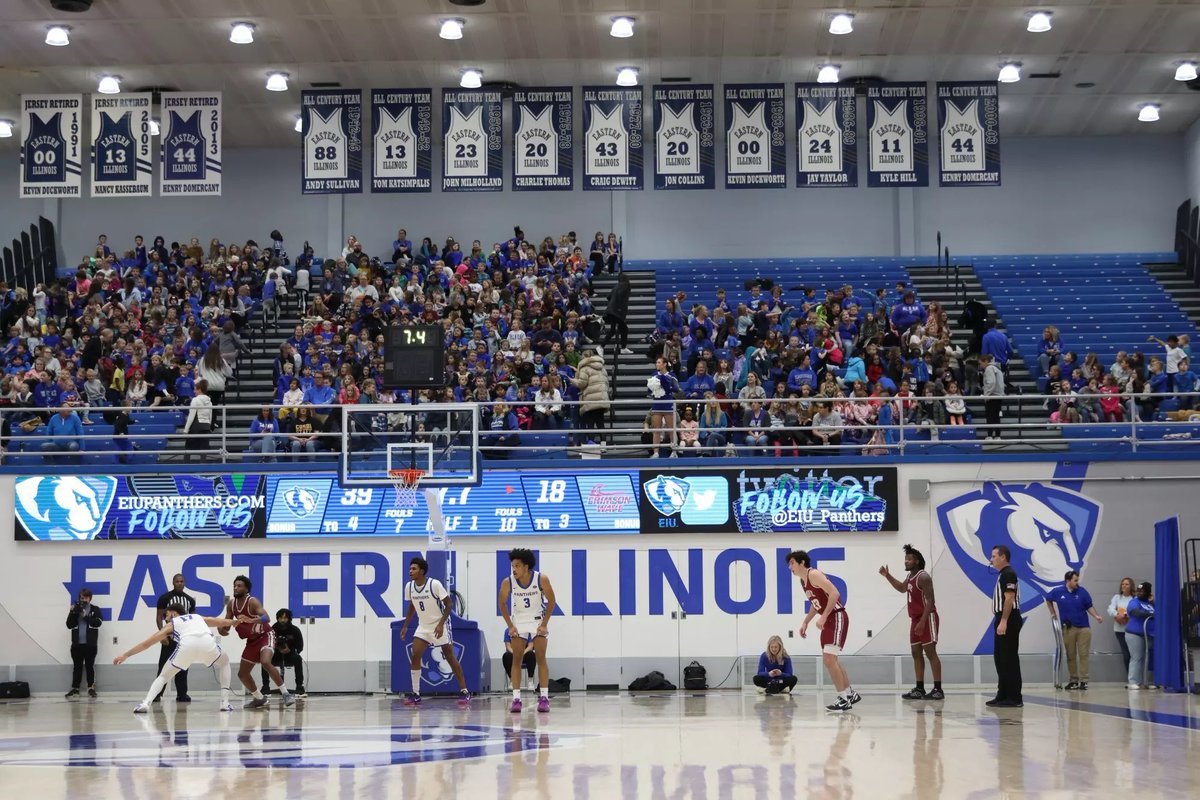 brandonrooks_'s tweet photo. After a Great conversation with Coach Simmons i’m blessed to receive my 2nd D1 offer from Eastern Illinois!!#agtg https://t.co/bOrYEEUjWy