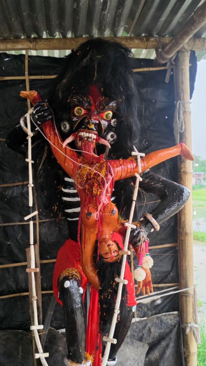 7gZig's tweet photo. Hindu god chamundeshwari. https://t.co/dg10zYaFjh
