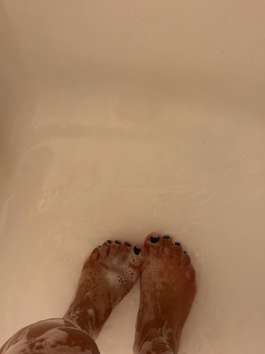biglishus_1's tweet photo. cash app me to see more you dirty pig - $sillylilly1020
#footfetısh #sellingcontent #paypig https://t.co/HGhLPz0tVs