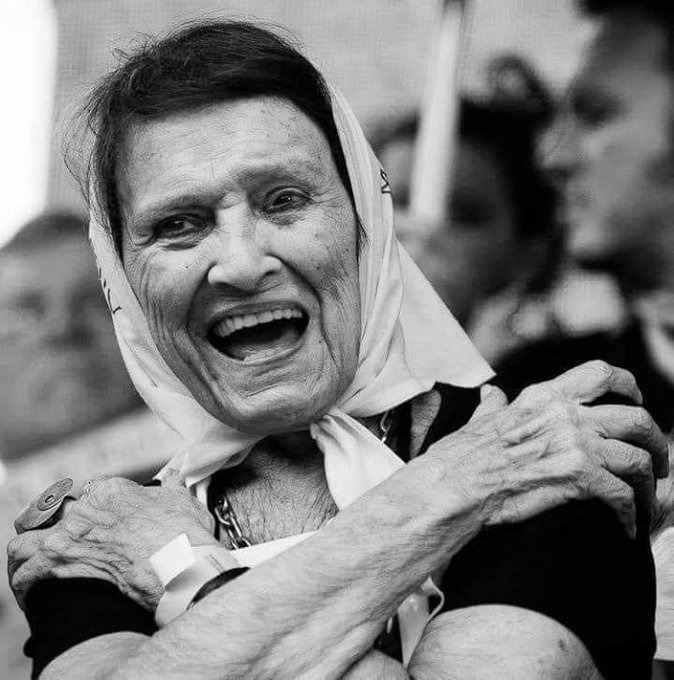PERIODlSTAPERON's tweet photo. Hasta siempre Taty https://t.co/IuO7Ciiqzy