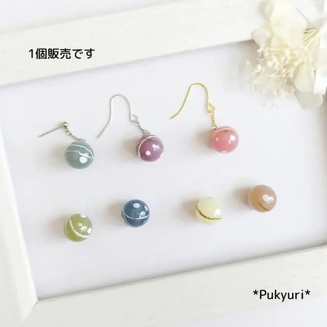 おはよー☀️ 新作です🆕 ヨーヨーピアス(大人くすみ) こちらは普通の