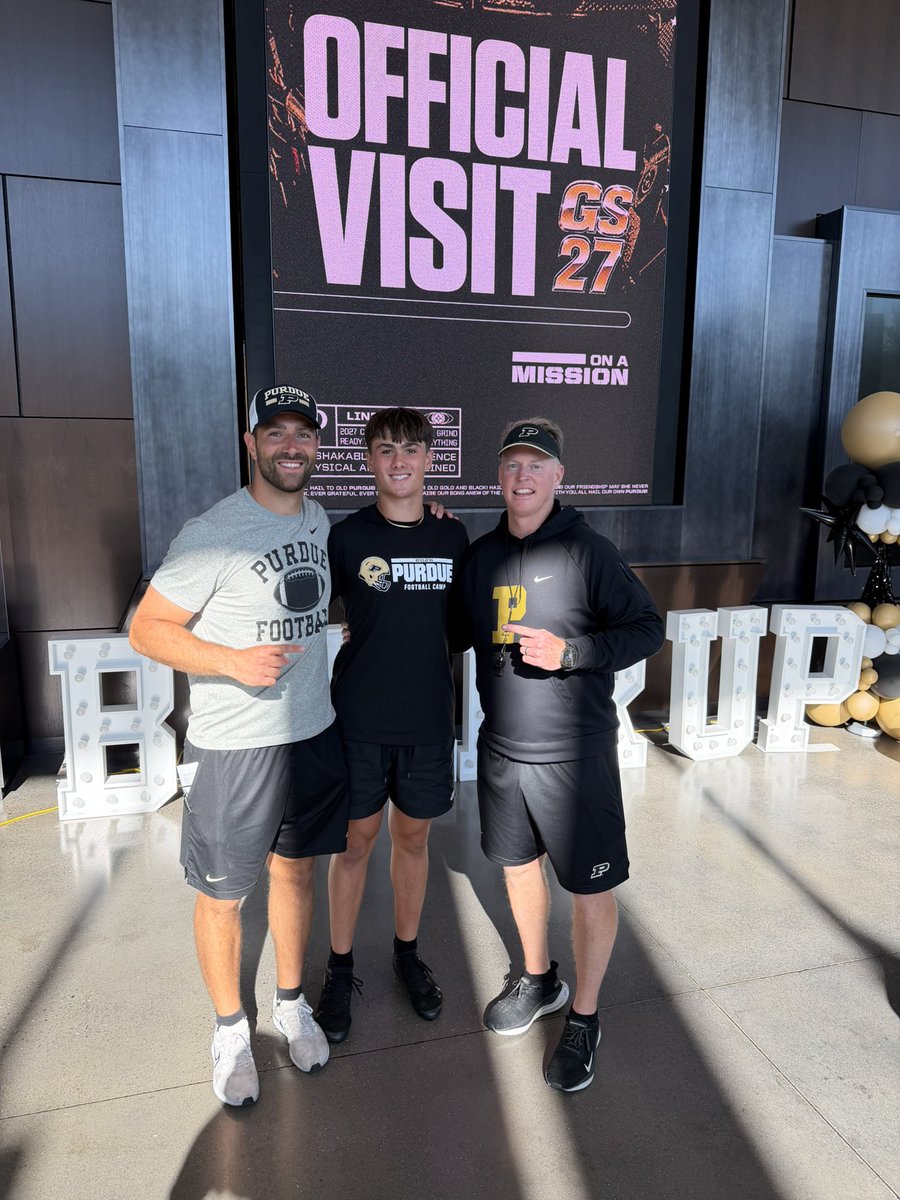 TDHunterQB's tweet photo. God is so good! After a great  camp and conversation with Coach Odom, I am pumped to receive an offer from The Purdue Boilmakers!! Thank you Coach Hinshaw and Coach Appleby for believing in me! Boiler Up! @Coach_Odom @CoachHinshaw @AAppleby12 @Coach_Henson @bradodom @BoilerFootball @Coach_B10 @CoachKontsis @CoachGray70 @MoellerFootball