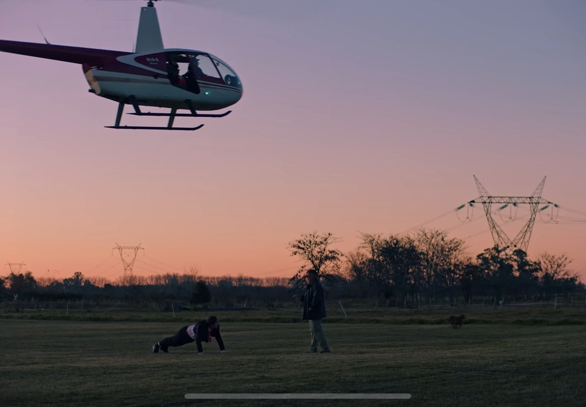 CasteShows's tweet photo. Dios mío la vida te avisa…. En el documental de la preparación de la velada de #gaspi  aparece su fecha de muerte y el helicóptero sobre él…… no lo puedo creer… https://t.co/iaVosP0Kfn