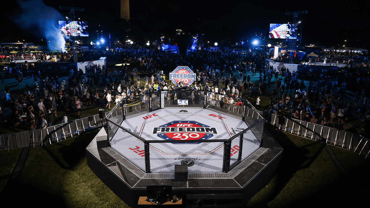 sportbible's tweet photo. UFC White House card will be 'frozen' for 30 minutes no matter what if one thing happens https://t.co/2cPUf03cKf https://t.co/QdA8mj37ZR