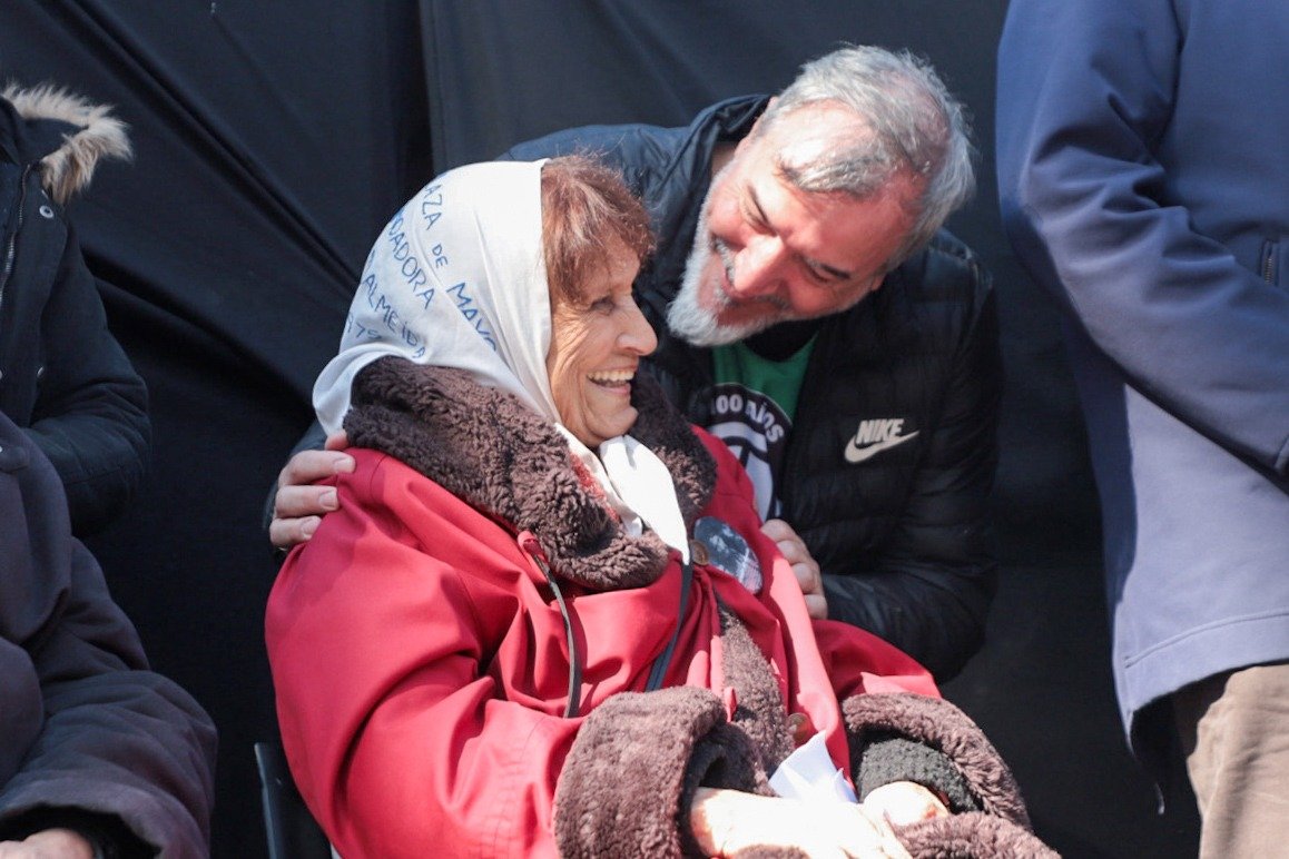rodoaguiar's tweet photo. Buen viaje, querida Taty. Hicimos nuestra tu lucha como vos también encarnaste las nuestras como propias. Jamás se apagará la llama que dejás en los corazones de una sociedad con memoria.

Hasta siempre! ❤️ https://t.co/PkTJe8A1uI