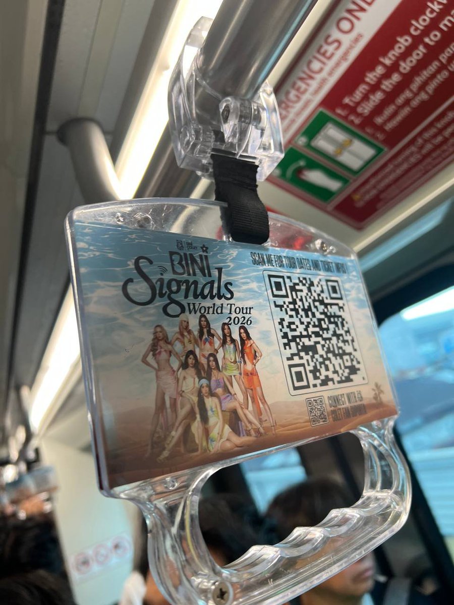 jeynandreyaaaa's tweet photo. Woah woah eto na ba ang motivation para pumasok sa work? GOOD MORNING TALAGA 🥰🫶 SAYANG LANG SOBRANG SIKSIKAN DIKO MAKITA YUNG IBANG GIRLS PERO SOBRANG GANDA NG BUNGAD MAPAPAHAWAK TALAGA SA SAFETY HAND RAILS 🌸🥰 

@coletfansuporta SOBRANG ANGAS 

#bini #binisignaldetected https://t.co/cqW5v7DMnG