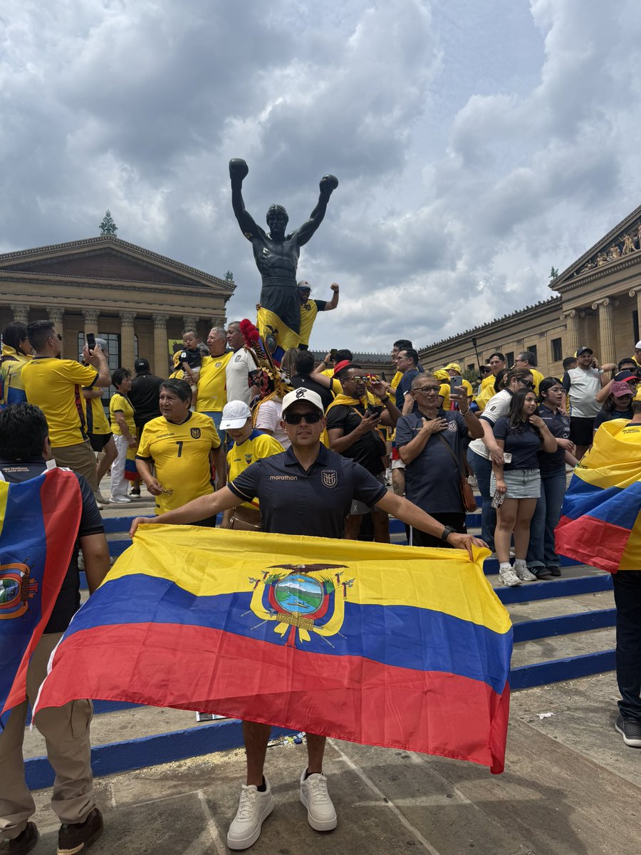 Pedro_CZ's tweet photo. Orgullosamente Ecuatoriano 💛 💙 ♥️ 🇪🇨 https://t.co/0Ye0hRSSyT