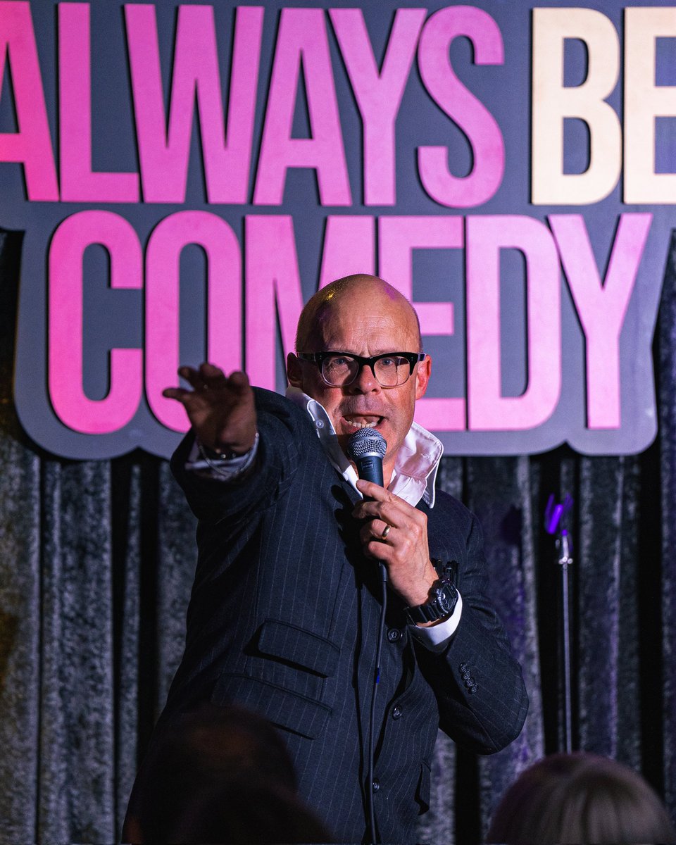 alwaysbecomedy's tweet photo. First Always Be Comedy at The Bedford in Balham: done. On to the next! Huge thanks Paul Gilbey for the phenomenal pics (kudos to Timmy Lewis for the idea - only took us 15 years to get a professional photographer at ABC). Big thanks to Michelle, Joe and Harry too 🩷💛 https://t.co/3UizQnk4z6