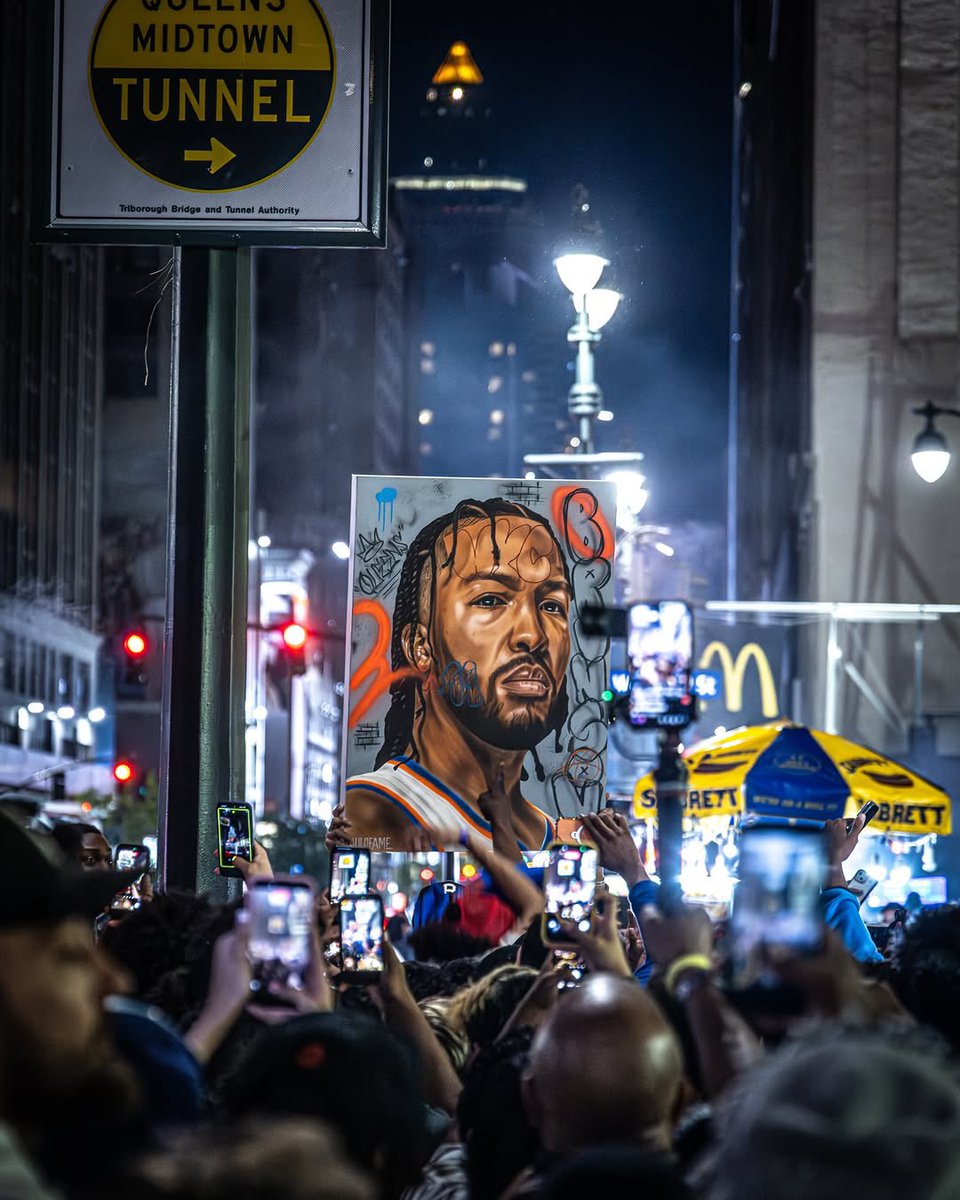 NoteSphere's tweet photo. Knicks in 5.
Photographed by Cactus Kish. https://t.co/aSxToJNBLf
