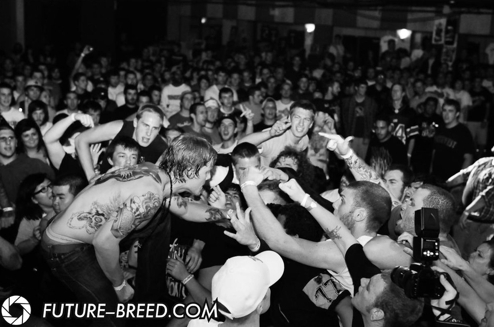 IDIOTEQ's tweet photo. Trapped Under Ice by Future Breed - Live at the Great American Hardcore Fest at Club Lido in Revere, MA on September 19th, 2009. https://t.co/eoI3dmNF9E