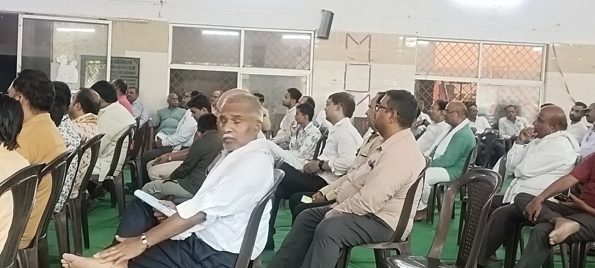 sanjaykati's tweet photo. आज देवऋषि श्रीमन नारद मुनि जी की जयंती के अवसर पर सरस्वती इण्टर कालेज दामोदर नगर में शहर के मीडिया बंधुओं को आमंत्रित किया गया।
प्रमुख वक्ता श्री भवानी भीख जी ने संबोधित किया ,प्रमुख रूप से मंच पर PPN कॉलेज के प्राचार्य श्री अनूप कुमार सिंह जी एवं HBTU के कुलसचिव श्री अमित गौर जी https://t.co/0eJJWo9vtT