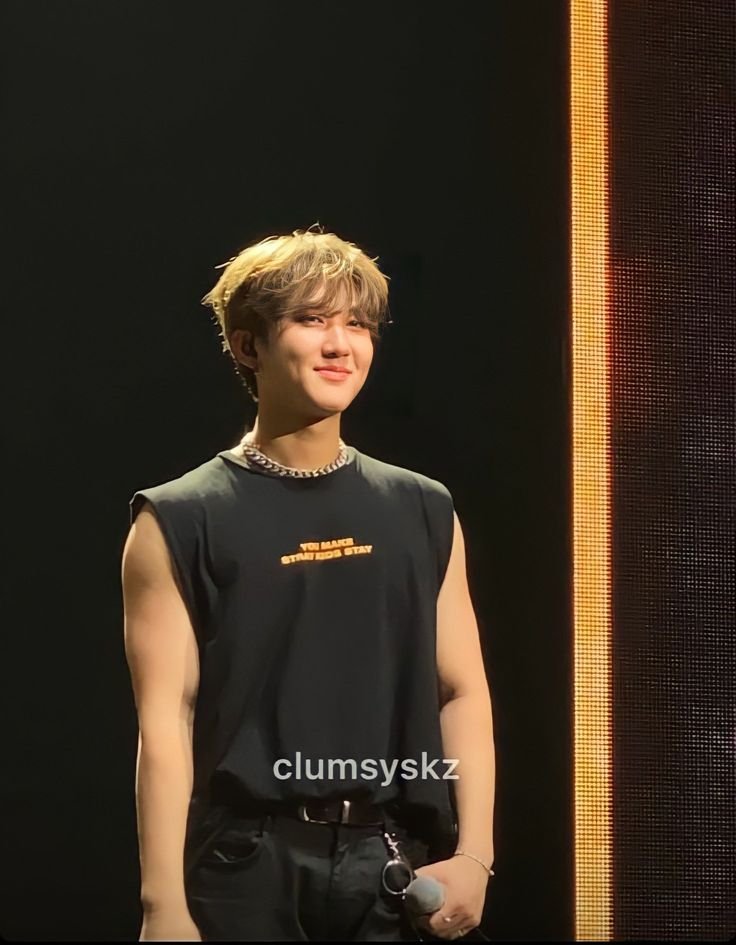 felixsrightarmm's tweet photo. looking so ethereal for what boy!! https://t.co/G6MdgYlP1n