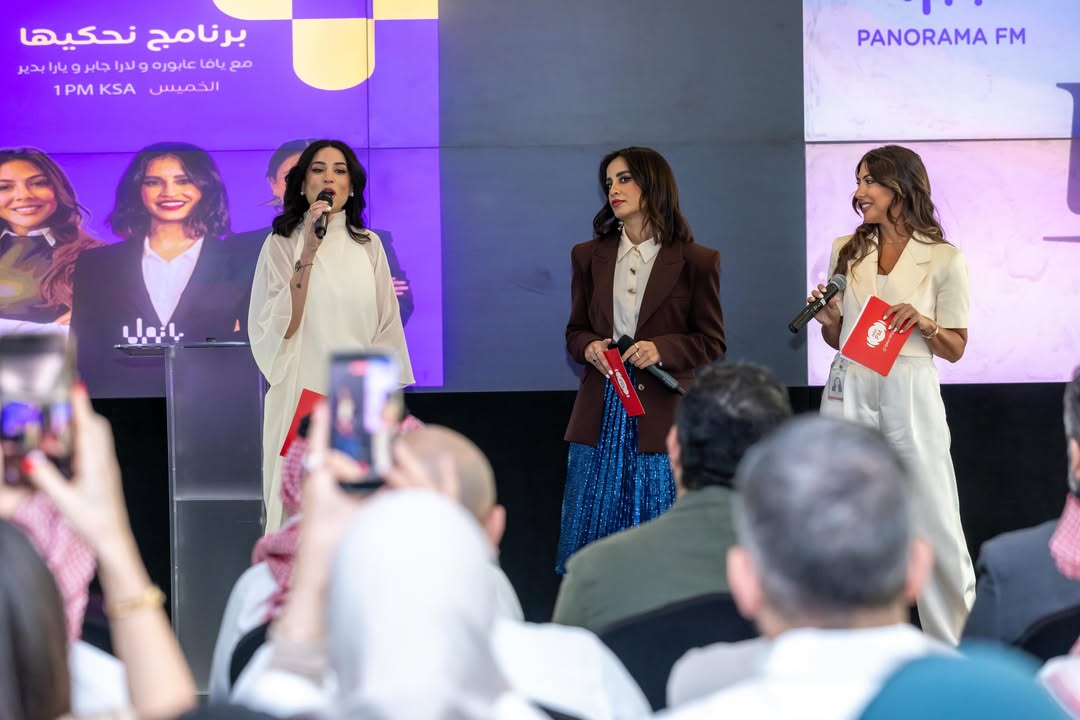 MBCAcademyME's tweet photo. لقطات من تخرج الدفعة الرابعة من مبادرة المذيع المتميز 🎙️
نفخر بخريجينا الذين أنهوا رحلتهم التدريبية وسط حضور مميز و مشاركات ملهمة نحو مستقبل واعد في المجال الإعلامي
#أكاديمية_MBC 
@mbc_fm
@panorama_fm https://t.co/Fud4G24iLD