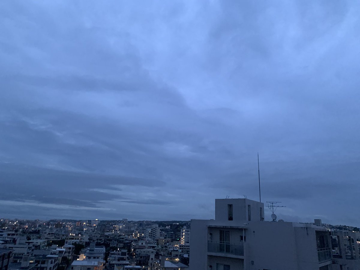 chieko01050728's tweet photo. 6/15(月)【新月】【大安】
「自信は努力から生まれる。
誰もいない体育館で積み重ねた努力。
それが僕の自信になっている。」
〜ジェイレン・ブランソン〜
夢を叶えるためにひたすら努力した日々。昨日と変わらないように感じても成長は見えない場所で少しずつ積み上がっている。 https://t.co/uVharh1SI2
