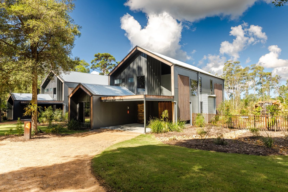 CrocHunterLodge's tweet photo. Tucked into the bush with timber finishes, open decks, and views of the freshwater crocodile lagoon. 🌿☀️🐊 The wild side of luxury! https://t.co/8dbHNQDcpo