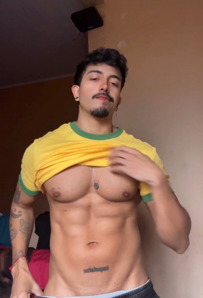 Pedro_Foshi's tweet photo. 🇧🇷👅 https://t.co/ZTKQdB0uIQ