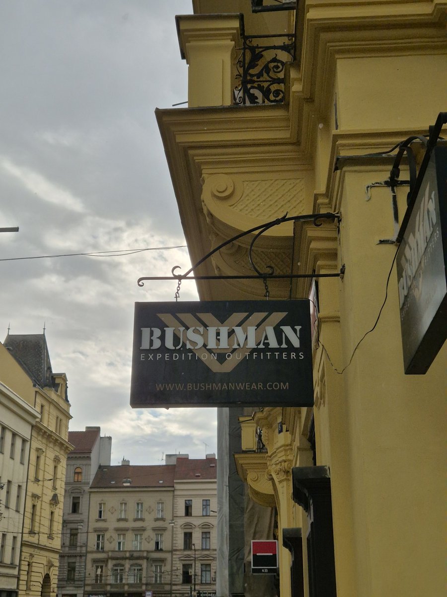 rookpauzze's tweet photo. @focicks #bushman https://t.co/gAhLBVMLEc