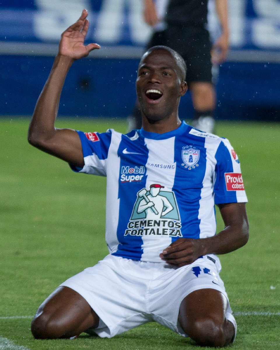 LigaBBVAMX's tweet photo. ¿Sabiás qué…? 📚🤓

El futbolista extranjero que anotó más goles en una Copa del Mundo mientras militaba en un equipo de nuestra liga fue Enner Valencia. 🇪🇨

El ecuatoriano anotó 3 goles en Brasil 2014 siendo parte de la plantilla de @Tuzos.💙🦫

Info: @osigs 

#LaLigaBBVAMXEnElGranTorneo