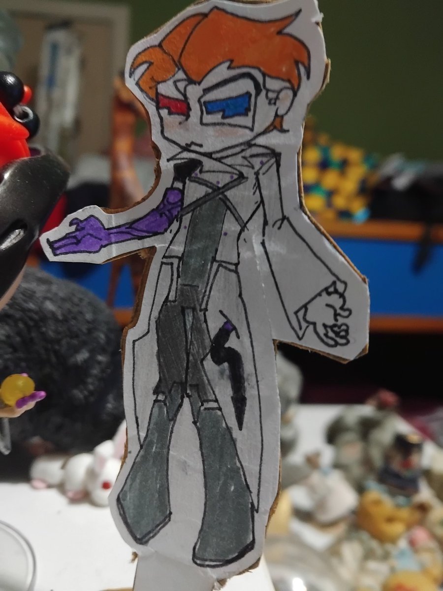 Moiralover420's tweet photo. Super crappy standee https://t.co/JbcHYVelYp