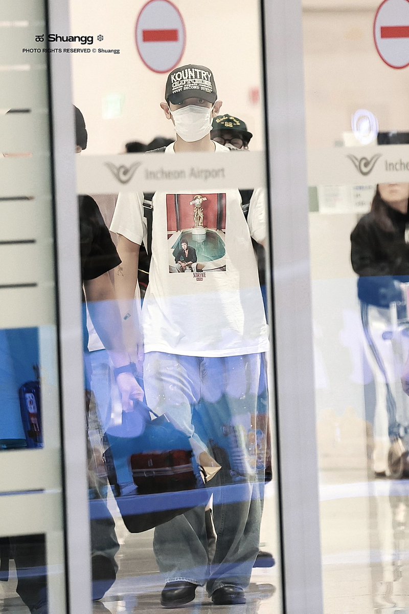 Shuangg1225's tweet photo. 260615｜ICN 도착
#CHANYEOL #찬열 
#박찬열 #chanyeol https://t.co/ZE8jl4JHRW