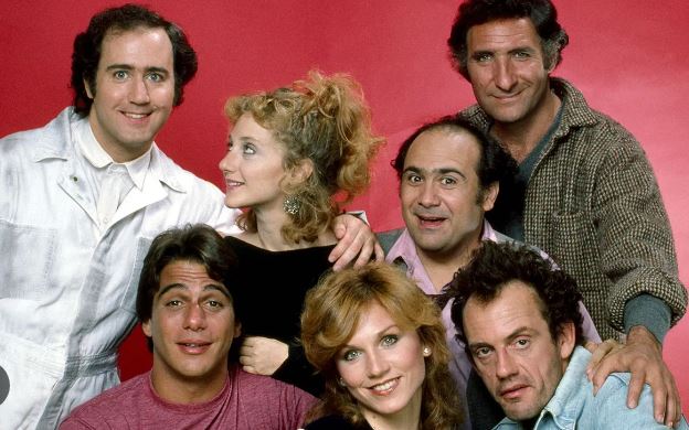 OldSchool80s's tweet photo. June 15, 1983: the series finale of Taxi aired. #80s Began in 1978, ran 5 seasons &amp; 114 episodes switching from NBC to ABC for the last season. Find out about the show's theme song here > https://t.co/JdeHcdP0Bh https://t.co/iWSz6O9WvM
