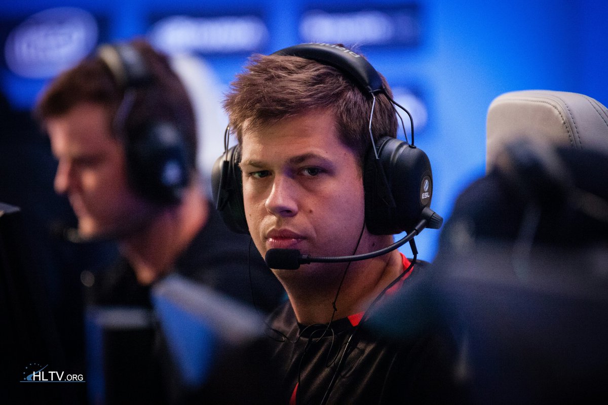 statsmeister1's tweet photo. Players who reached the playoffs of both the Cologne Major 2016 and Cologne Major 2026:

🇧🇷 FalleN
🇩🇰 karrigan https://t.co/7JZDegeAP6