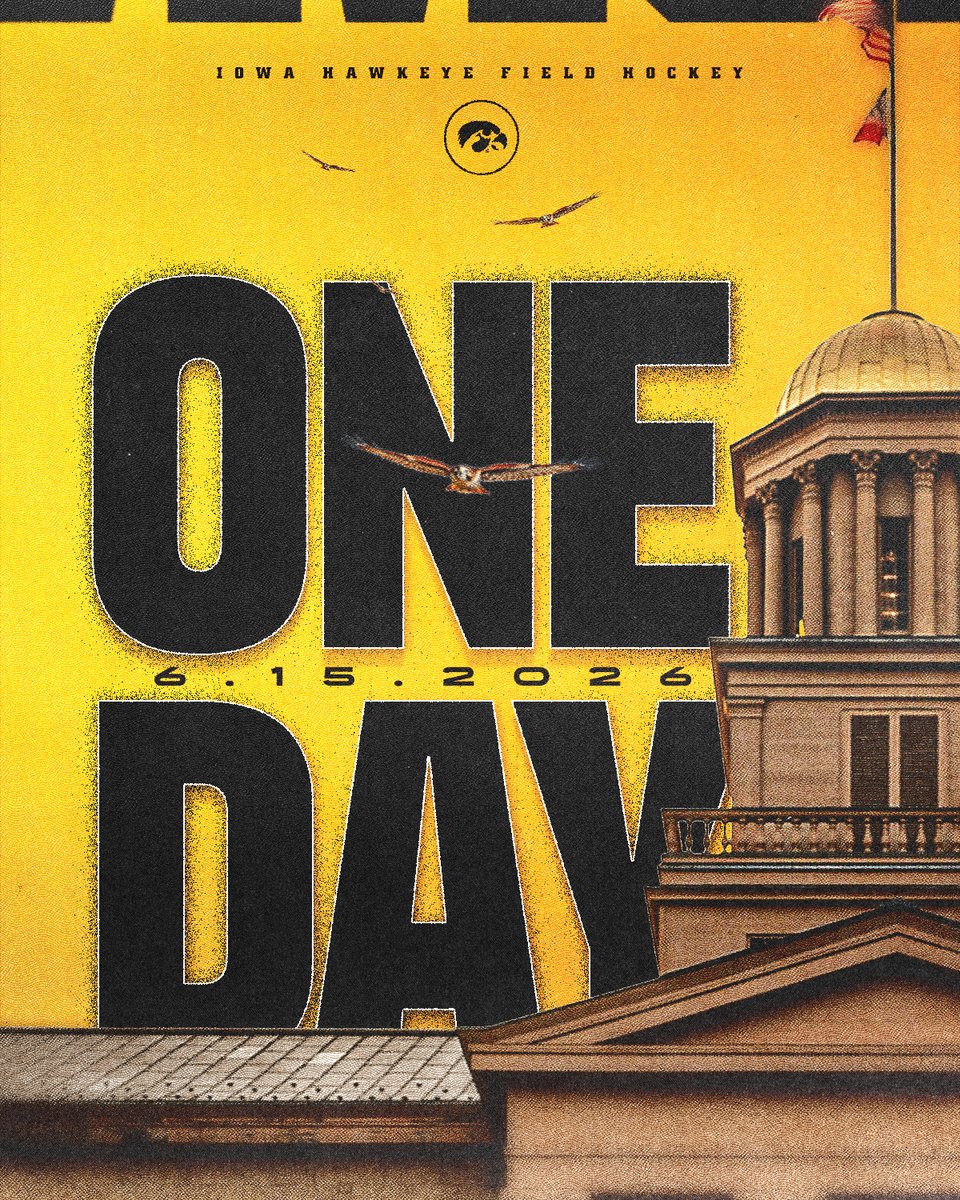 iowafieldhockey's tweet photo. TALK SOON! 👀🐤 https://t.co/mJfa5eQGYj