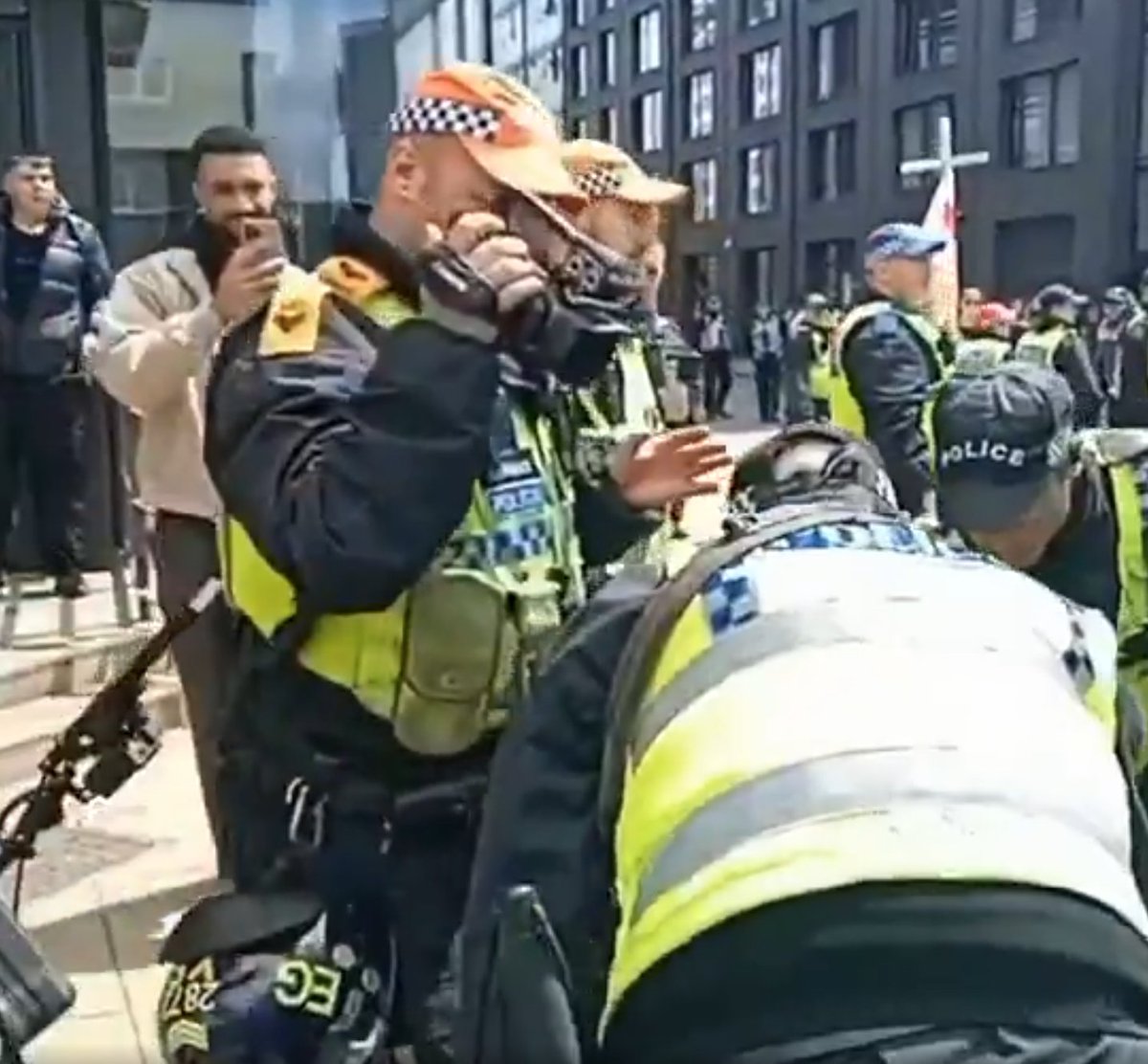 mrxmsa's tweet photo. @ModernityNews Will we see the video taken by police too? https://t.co/bBCCCnNcht