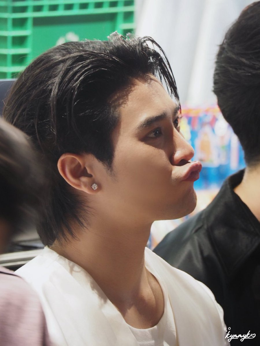gift_zozo's tweet photo. น่ารักหวะ 5555555 ไคสอนน้องทำปากแบบนี้🤣🤣🤣🤣 

SONEURO X PANIA SS26

@SONYUKE @euroyotsawat 
#PaniaBangkok 
#AbsoluteSiamxPaniaBangkok https://t.co/YZ8KRHjfnn