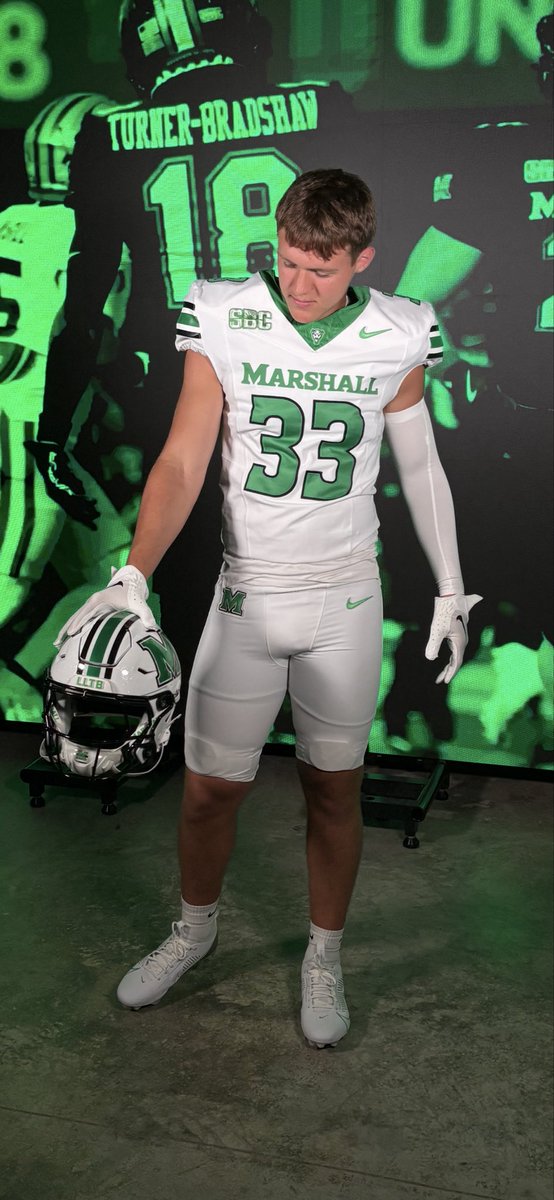 ChaffinElijah33's tweet photo. Thank you to Marshall University for a great Official Visit! 
Great things are happening in Huntington!
@HerdFB 
@CoachTonyGibson 
@GunterBrewer 
@CoachBradLambo 
@ArnavFB 
@marshallu 
@CoachHinson72 
@DavieHighSchool 
@DavieCountySch 
@DavieHSFootball 
@LinebackerCamps 
@NCPreps https://t.co/itH4F7bKCi