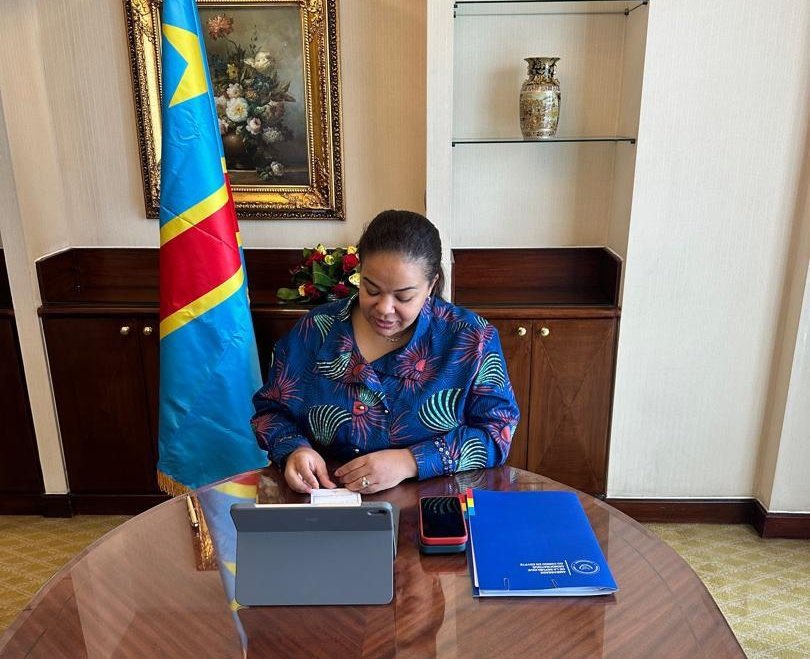 central_sage's tweet photo. Mardi 9/06/2026 : La Ministre d’État @RDCongoMAE Thérèse Kayikwamba Wagner a présidé une séance de travail avec la Commission d’enquête indépendante ONU sur les droits de l’Homme au Nord-Kivu & Sud-Kivu, mandatée par la Résolution S-37/1.
Elle a réaffirmé l’engagement du Gouvernement à coopérer pleinement pour la vérité, la justice et la lutte contre l’impunité. #RDC #ONU #DroitsHumains @kayikwambaT