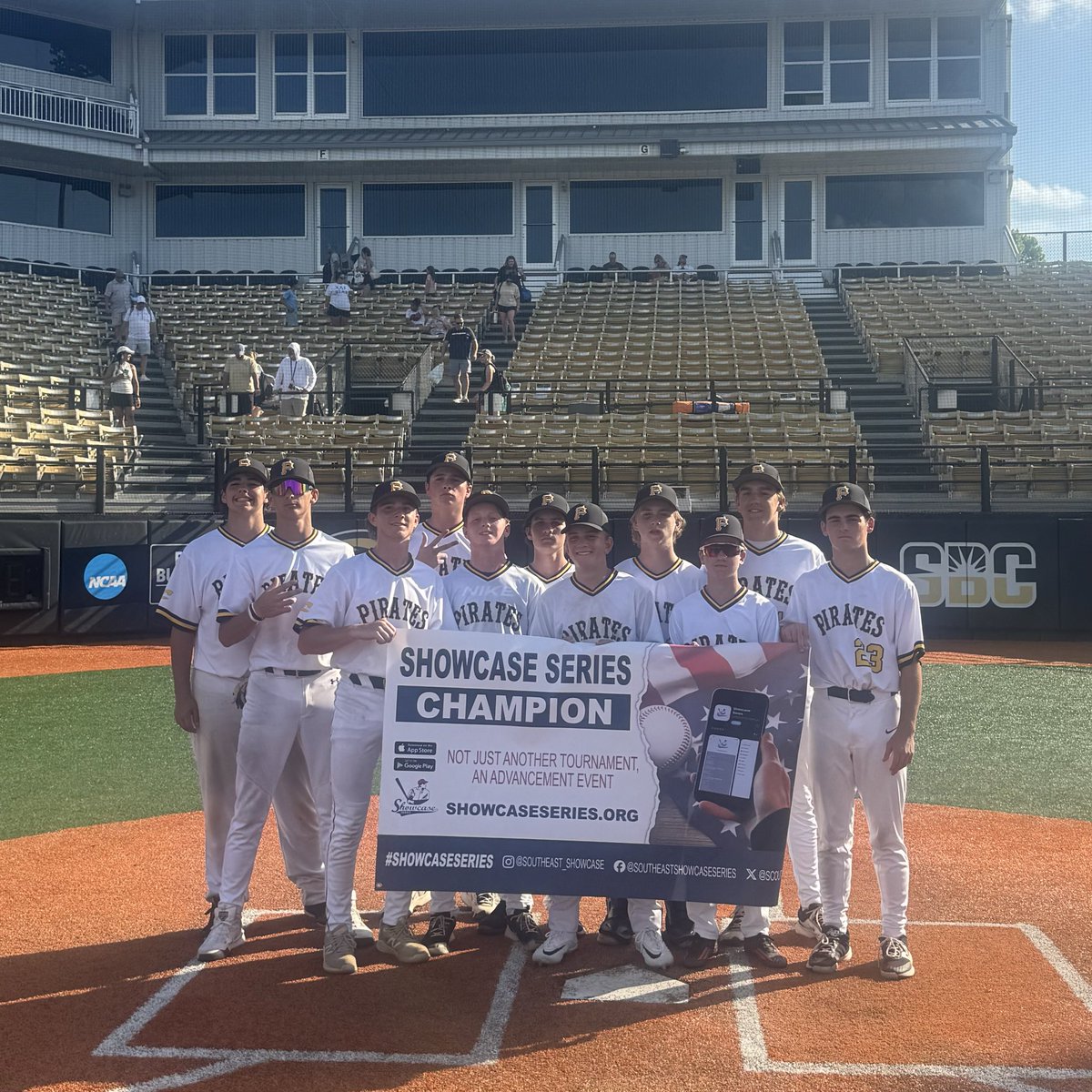 ScoutSe's tweet photo. Congrats to Showcase Series @ Southern Miss event 16 Division Champions Pensacola Pirates! #ShowcaseSeries #Champions https://t.co/tQsZRPJvDk