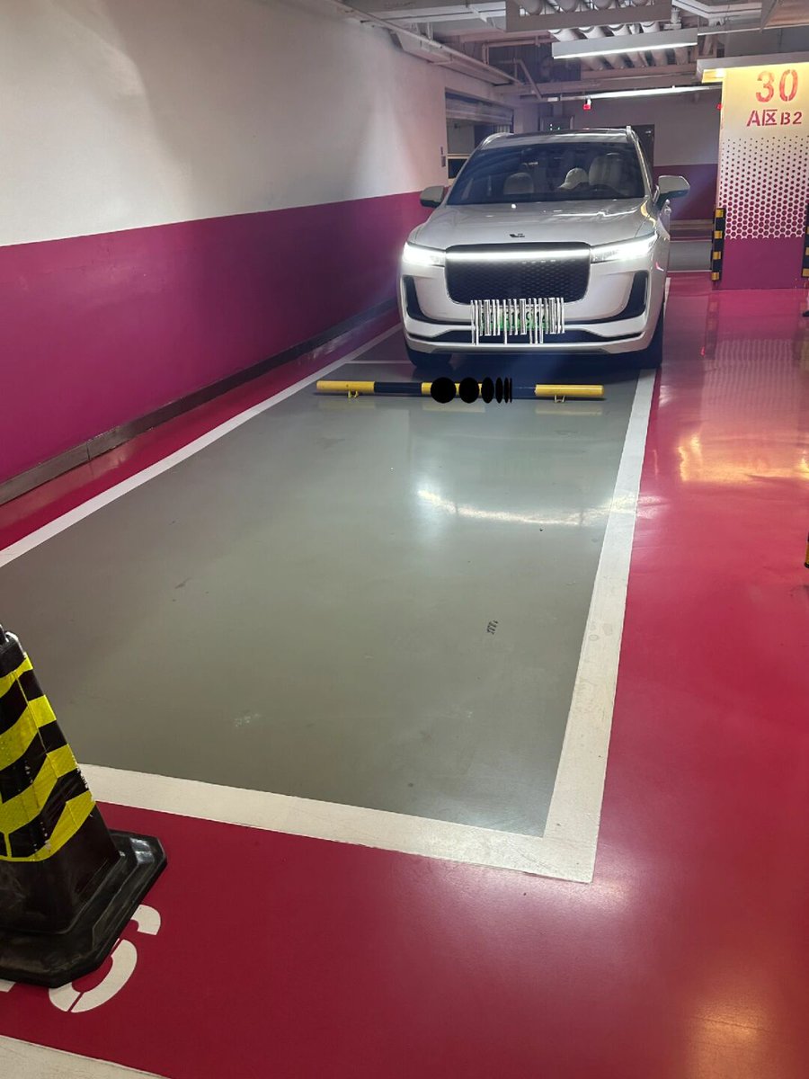 Rafagle's tweet photo. Just nailed my first reverse parking!  The instructor said my hands moved better than a parallel parker who’s had 10 lessons. No more wobbly lanes—step one done, now for road glory! https://t.co/Z0jIL2jVew