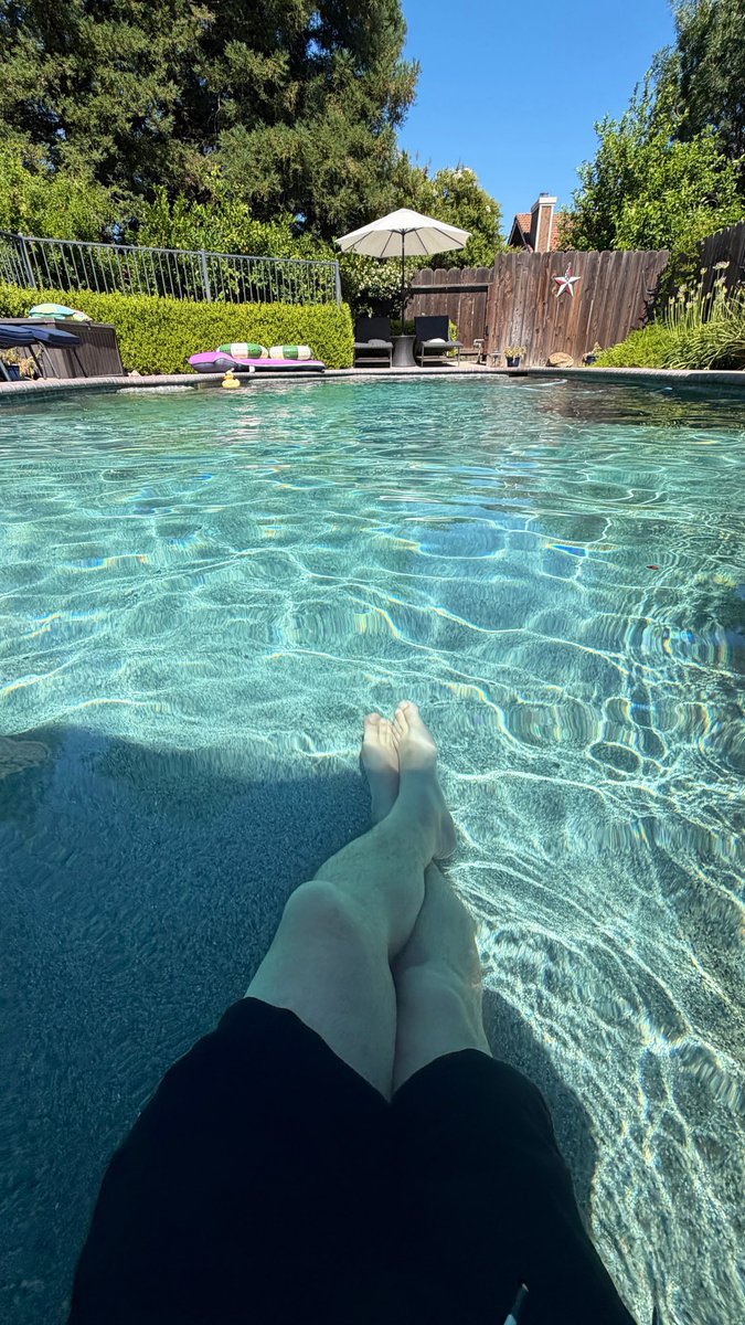 JonTheAverage's tweet photo. Pool days are good days. https://t.co/ix9DkS5cJ8