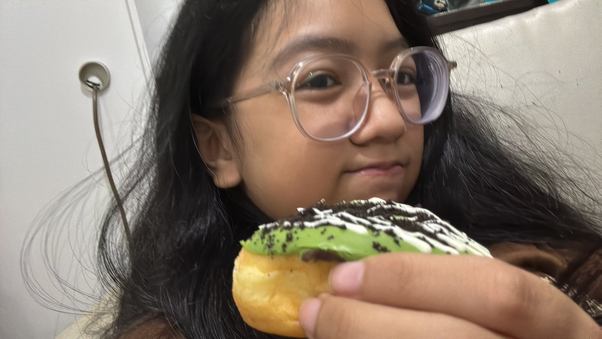 RYasyfiin's tweet photo. donat😛😛😋😋 https://t.co/yVinYDx8GP