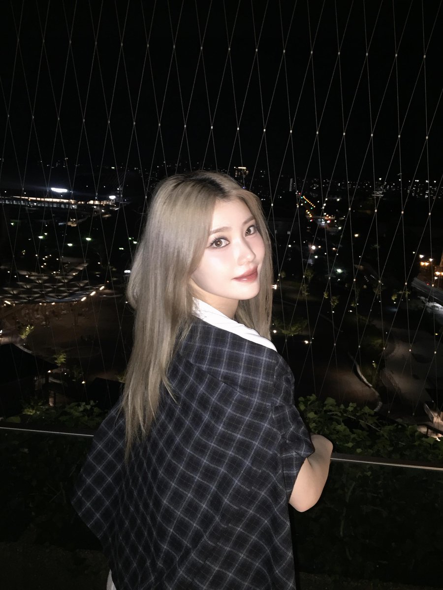 sxtlogs tweet picture