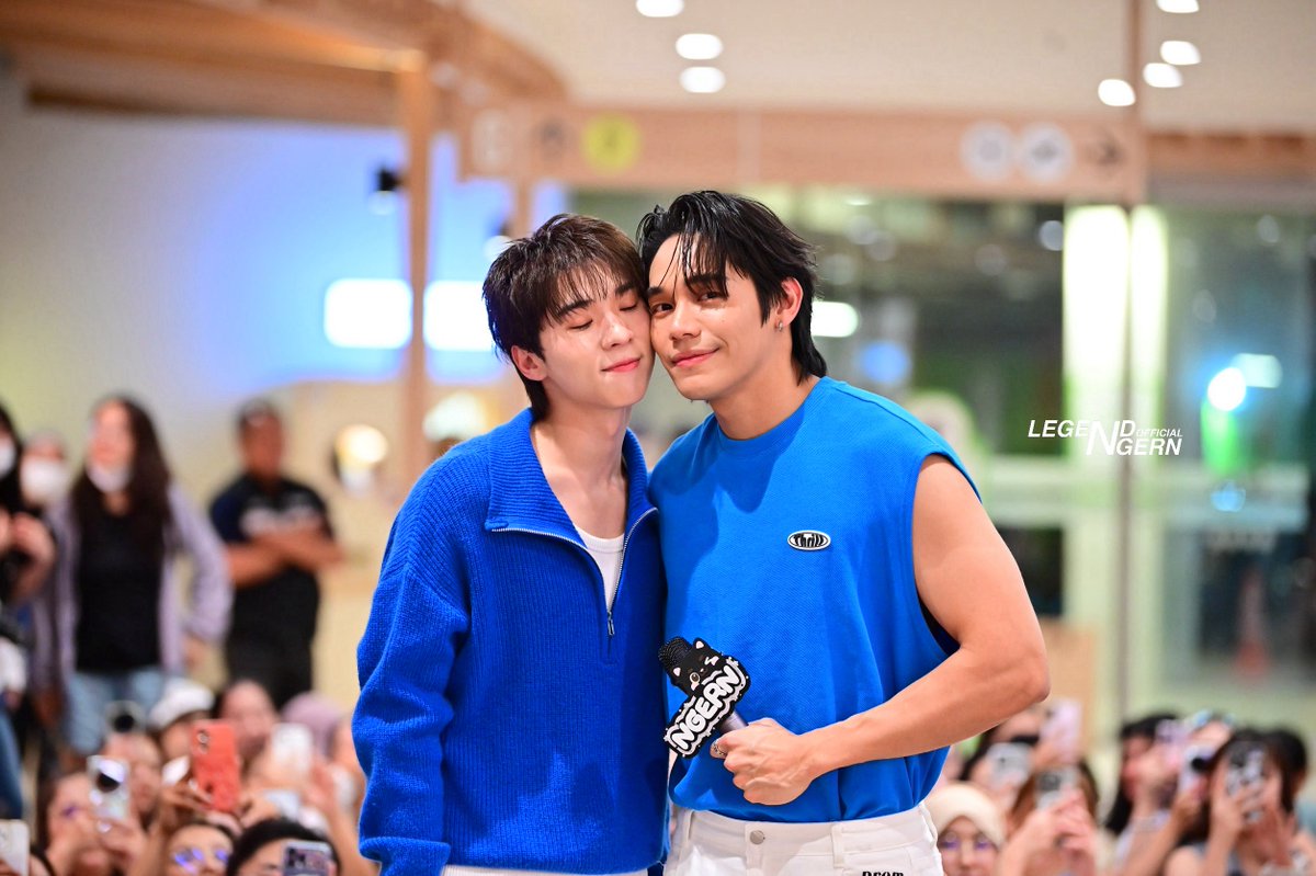 Legendngernnn's tweet photo. น่าย๊ากกกก 💙

@legendngern #ngernnn 
@oattrttt #oattrttt 
#NgernOat #เงินโอ๊ต #ชูก้า 

NGERNOAT X TOPS OF BEAUTY
#SparkleXNgernOat 
#TOPSOfBeautyByLOOKS2026 https://t.co/Vih2xY6B62