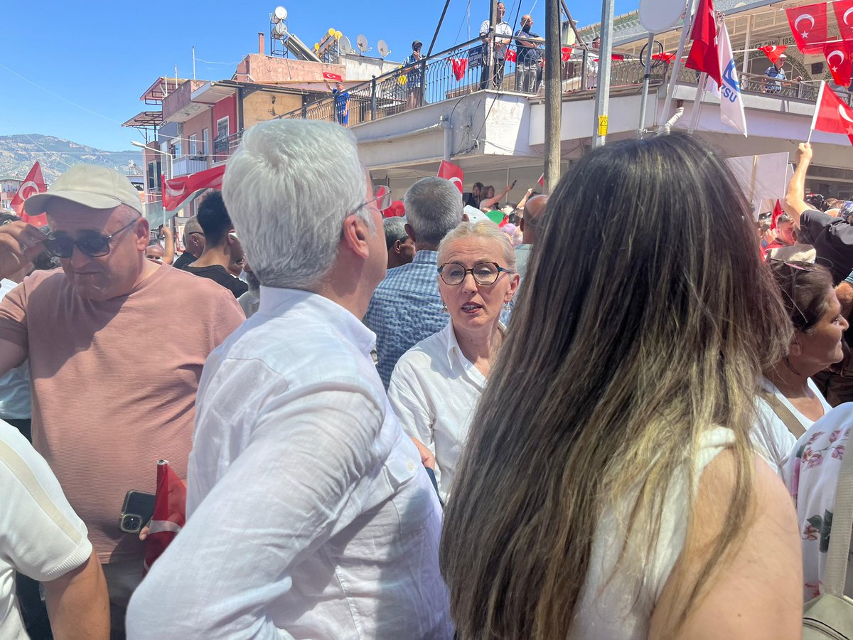 SalihUzunDr's tweet photo. İzmir’in en küçük ilçesi
Beydağ’da durum bu…

MİLLETİN GÖNLÜNDEYSEN
BÜTÜN OYUNLAR BOZULUR.

@eczozgurozel https://t.co/5ZvutWOvC6