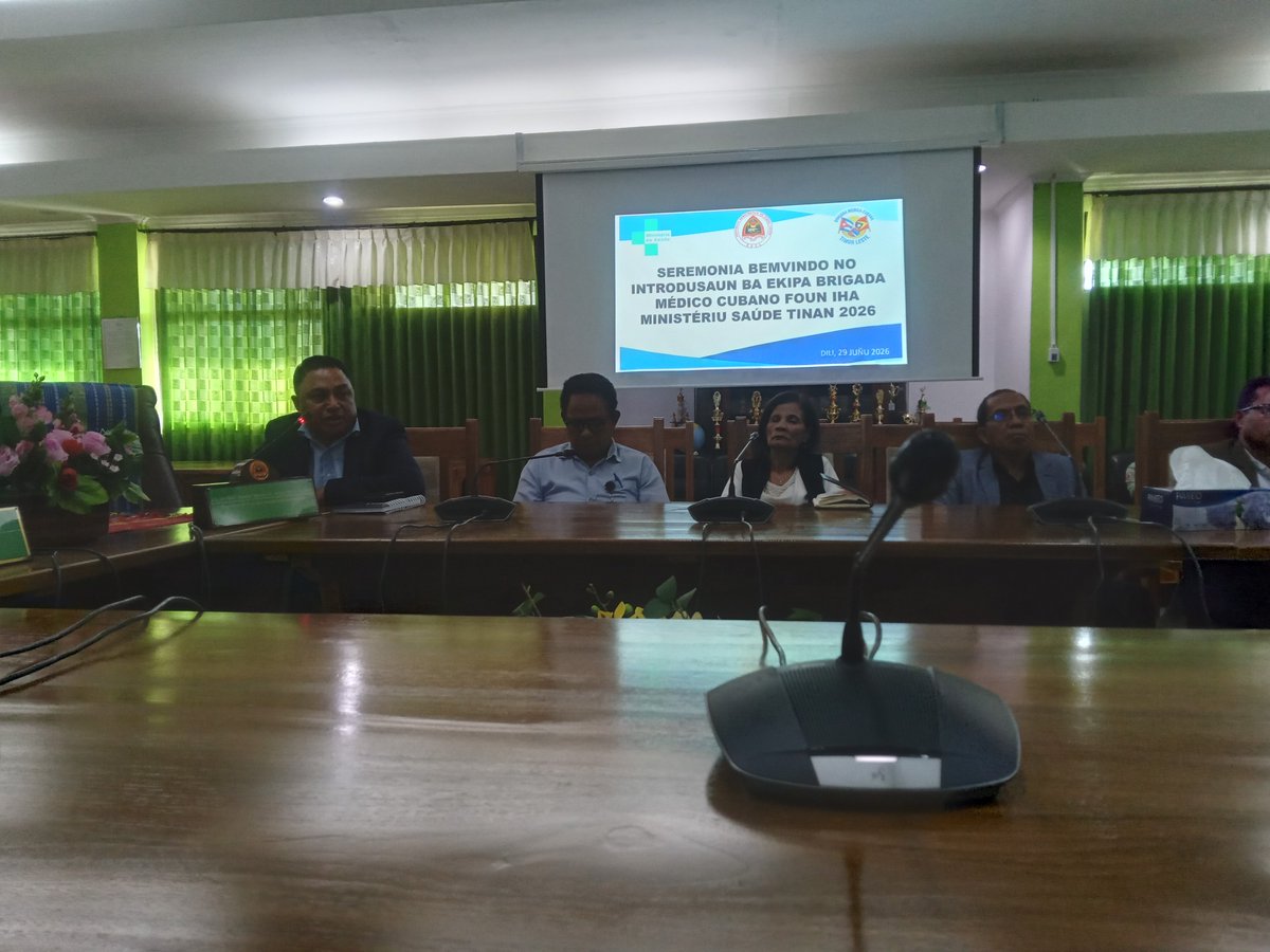 diamelarjm's tweet photo. Encuentro con el departamento de recursos humanos del MINSA, el acesor de la ministra, los principales directivos de Baucao, Maubisse, el HNGV y los colaboradores que se incorporan nuevo a la BMCTL , acompañados por el jefe de la BMC. https://t.co/QNDpDgKB4W
