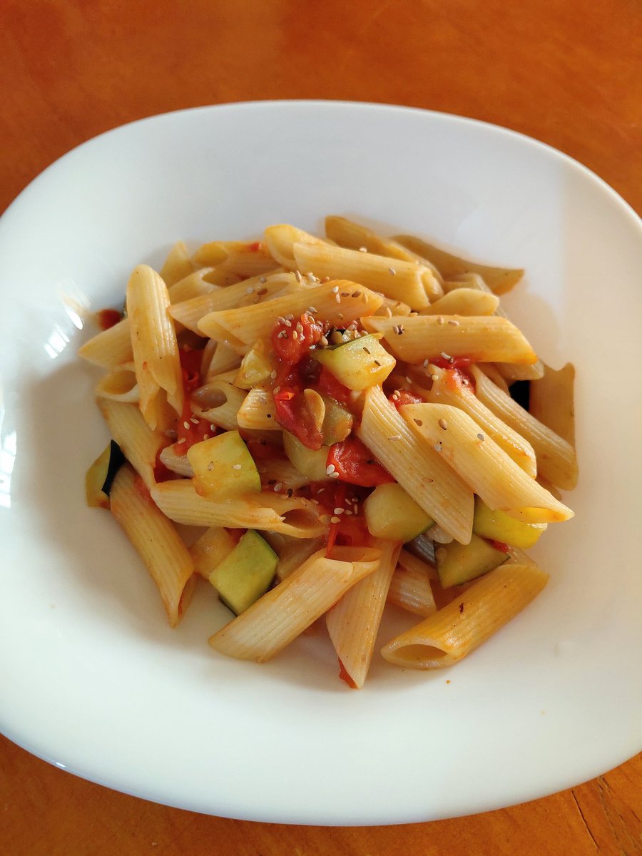 end193312's tweet photo. Yesterday's dinner 💛
I love pasta 😋 https://t.co/kKmAZbQwzc