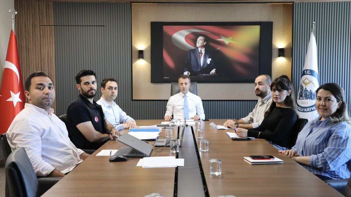 DulkadirogluTC's tweet photo. Dulkadiroğlu Kaymakamımız Sayın Hicabi AYTEMÜR’ün başkanlığında “Konteyner Kent Değerlendirme Toplantısı” yapıldı. https://t.co/Lj70zzjg0g