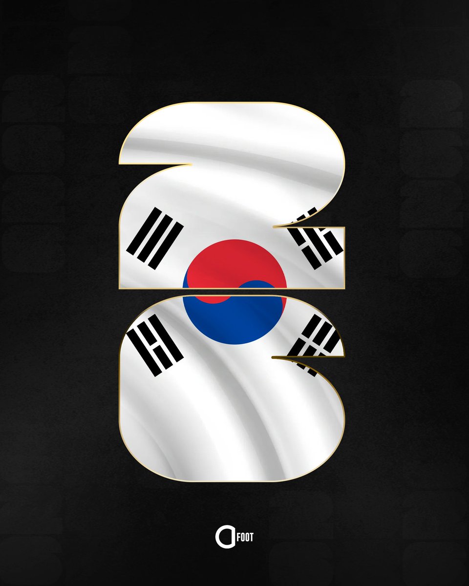ActuFoot_'s tweet photo. 🚨 DES SUPPORTERS DE LA CORÉE DU SUD 🇰🇷 DEMANDENT À CE QUE L’EX-SÉLECTIONNEUR NE PUISSE PLUS ENTRAÎNER AU PAYS !!! ❌

Hong Myung-bo, sélectionneur de la Corée du Sud 🇰🇷 durant la Coupe du Monde, a démissionné après l’élimination en phase de poules. 👋

Certains supporters considèrent qu’il ne "devrait plus faire partie du monde du football coréen." 

Ils l’invitent également à "méditer profondément sur ses actes, se présenter devant tous les citoyens coréens et quitter définitivement le monde du football." 😳

L’entraîneur de 57 ans a également déjà reçu des menaces de mort. 😱

🗞️ via @lequipe
