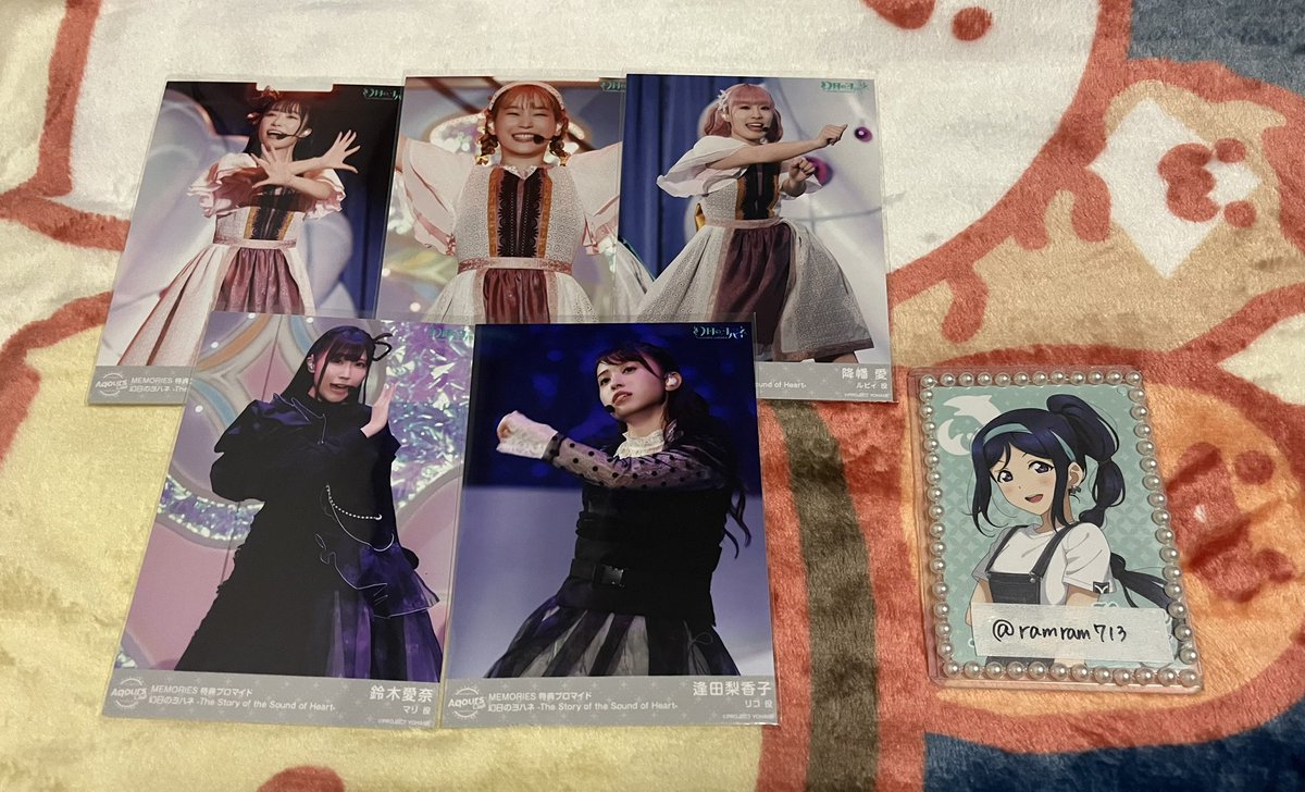 ramram713's tweet photo. 【交換・譲渡】ラブライブ ラブライブサンシャイン Aqours 虹ヶ咲 Liella! 蓮ノ空 ブロマイド 缶バッジ フォトカード ラブカ

求：1枚目
譲：画像参照

特に👑（ネクスパ果南缶バッジ）
をお譲りいただける方を探しています。

お気軽にお声掛けください😌 https://t.co/kUNzSrlqAk