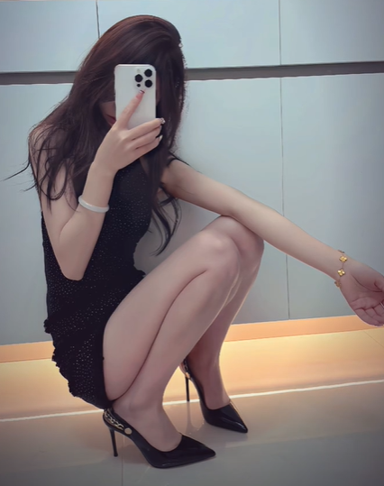 aldanuril's tweet photo. 保持年轻的心，理想永不老，工作赚钱存钱，不必等王子..... #泰安 #翘臀 https://t.co/TfCGNSbgYC