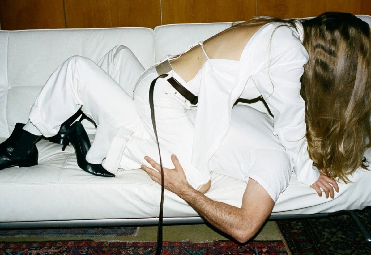 givemethecoins's tweet photo. Helmut Lang Pre-fall 2026 shot by Priscillia Saada &amp; styled by Monika Tatalovic https://t.co/VyvTR2cLfR