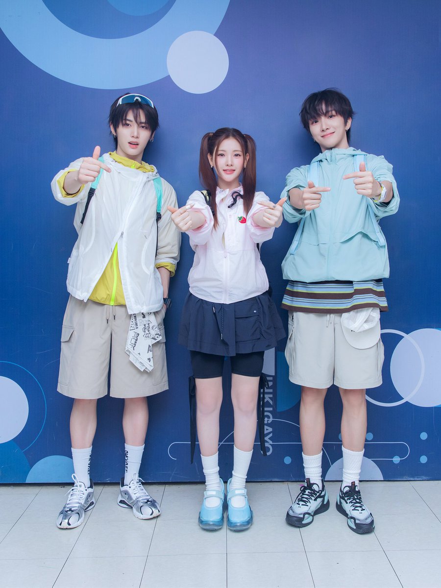wearebdc_'s tweet photo. 이횬이혼자아가야 https://t.co/MOnqcl8O0A