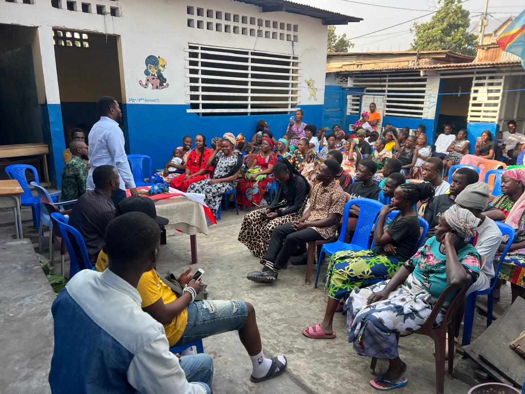 JeanEkila's tweet photo. La Jeunesse MPN se prépare pour la rentrée politique de la MPN-UNC. Le président national, Ephy EFULU, a installé un bureau local à Malweka. Il a ensuite appelé les jeunes à prendre pleinement conscience de leurs responsabilités et à s'engager pour le développement de la RDC. https://t.co/iIZrkwd0xt
