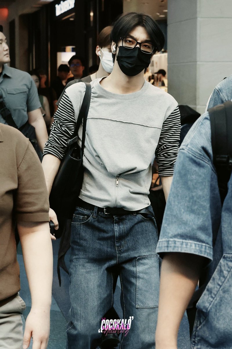 HXL_closet's tweet photo. 260629 HND/GMP

5015
Deconstructed Long Sleeve

🔗https://t.co/MFgrW4Vmjm

#씬롱 #XINLONG #鑫隆 #알디원 #ALD1 #ALPHADRIVEONE https://t.co/6AkEdlKm6b