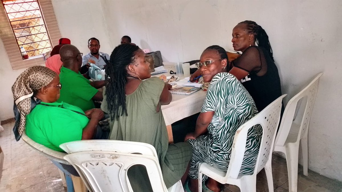 HumanRightsMPs's tweet photo. Mombasa County youth and women leaders engaged in conversations on the importance of voting, electing the right leaders from the President to the MCA, and joining political parties to strengthen civic participation. 

@EU_ENoP @MichiraGlo @NetoAgostinhoMP @GreenForumSwed https://t.co/5l5BGhIsSz