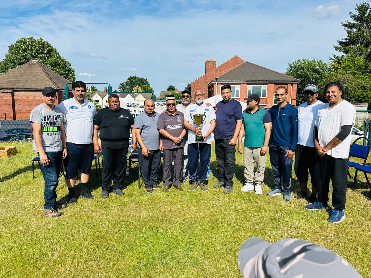 amea_wm's tweet photo. AMEA West Midlands successfully held its Regional Volleyball Tournament on 27/06/2026. Nazime Ala Region chaired the opening and concluding sessions. Congratulations to Birmingham West Chapter for emerging as champions, and Dudley Chapter for securing the runner-up position! https://t.co/iW9gCvORO7